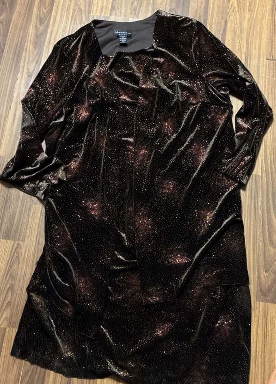 Connected Woman Long Sleeve Velvet Glitter Cocktail Dress Plus Size 24W